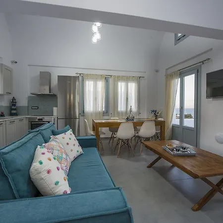 Santorinian Hotel