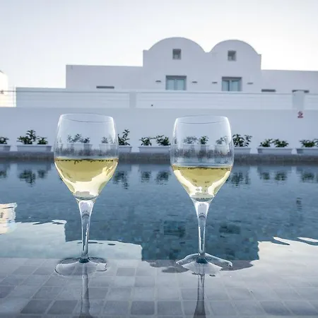 Santorinian Hotel Karterados (Santorini)